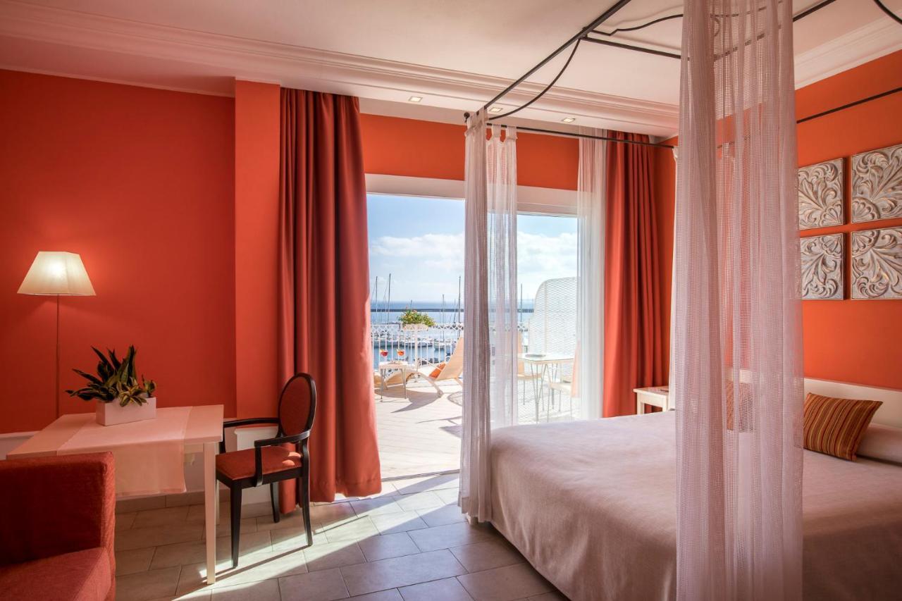 Lu' Hotel Riviera Carloforte  Esterno foto
