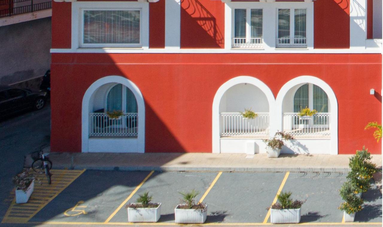 Lu' Hotel Riviera Carloforte  Esterno foto